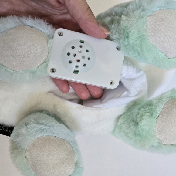 Fao Schwarz 12" Glow Brights LED with Sound Apatosaurus Dinosaur Toy Plush - Picture 6 of 11